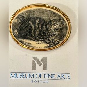 Vintage MFA sleeping Cat Brooch Museum of Fine Arts Gold Tone